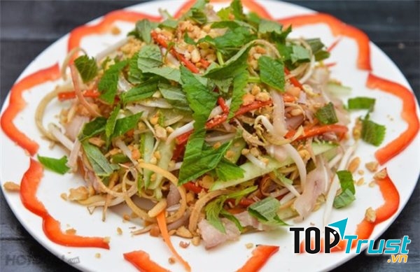 Nộm hoa chuối tai lợn