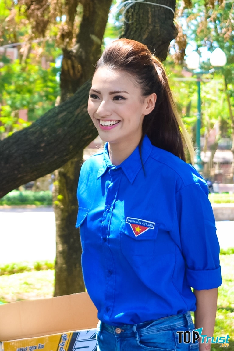 Nụ cười tươi rói và có khiếu hài hước.