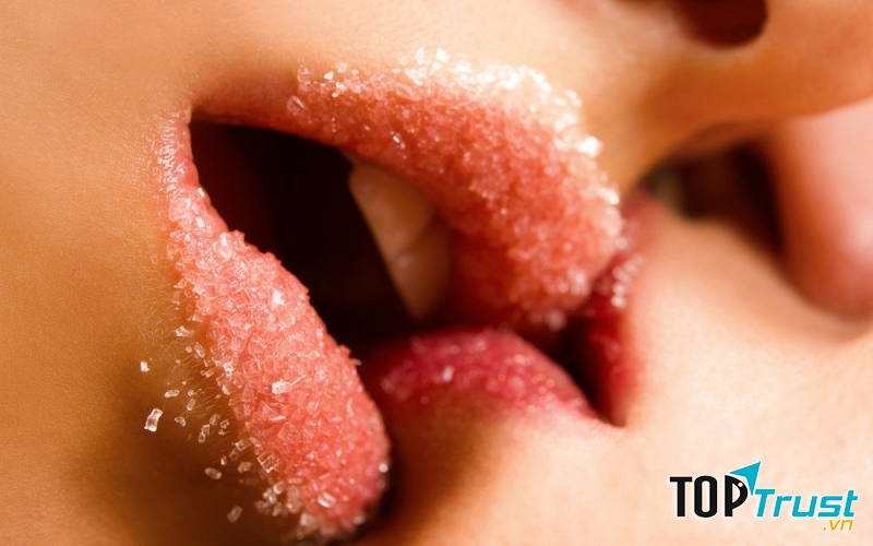 Nụ hôn kiểu Pháp có lẽ là nụ hôn kinh điển và ngọt ngào nhất