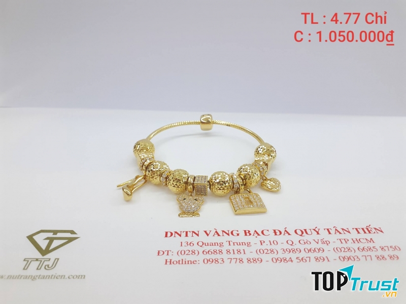 Nữ trang Tân Tiến