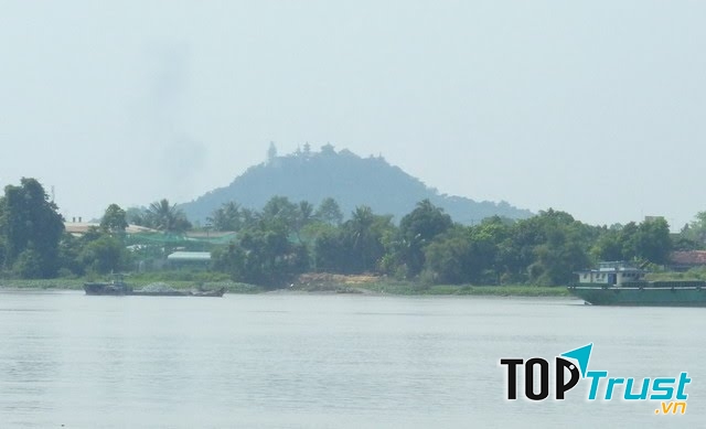 Núi Châu Thới (Bình Dương)