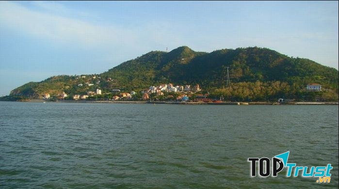 Núi Lớn (Vũng Tàu)