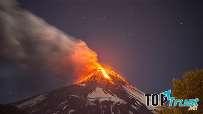 Núi lửa Villarrica phun trào