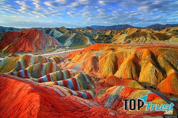 Núi Zhangye Danxia