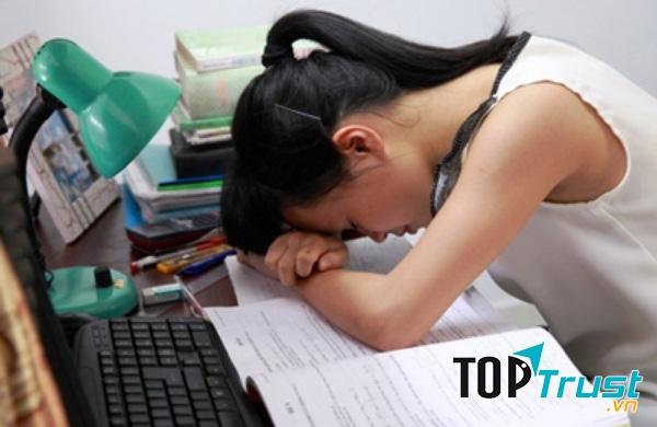 Ôn thi chểnh mảng, buồn ngủ