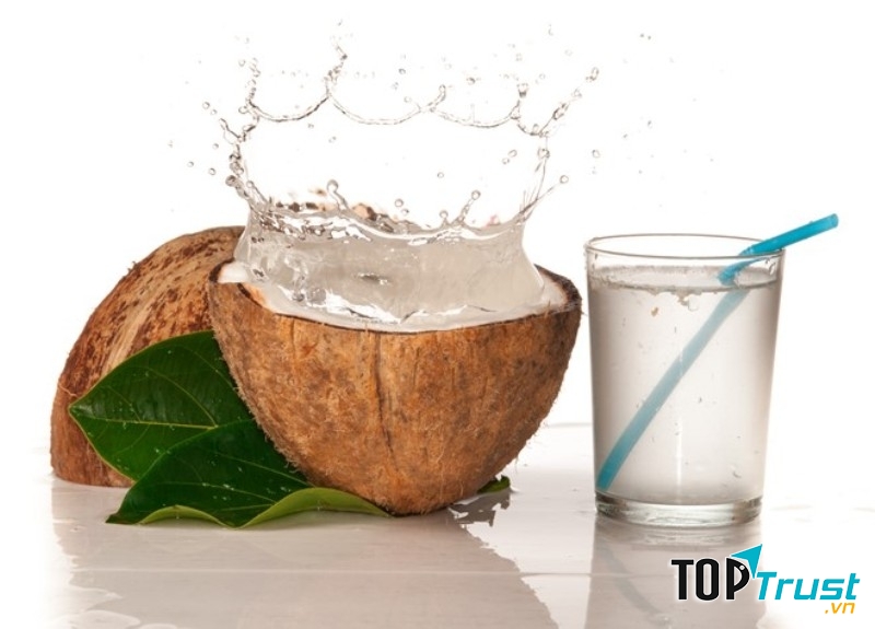 Nước dừa mát lại đẹp da, đẹp dáng