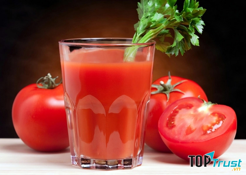 Nước ép cà chua có rất nhiều vitamin và khoáng chất tốt cho cơ thể
