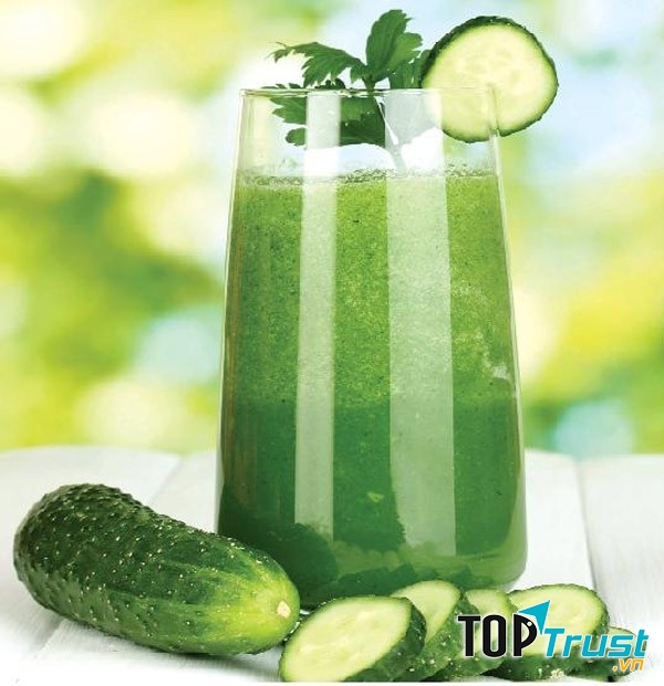 Nước ép dưa chuột giúp cho làn da mịn màng đến đáng ngờ