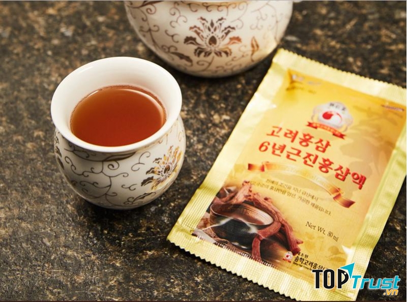 Nước ép hồng sâm Songhak Hàn Quốc được tinh chế từ nhân sâm núi 6 năm tuổi quý hiếm ở Hàn Quốc do vậy rất an toàn cho người dùng.