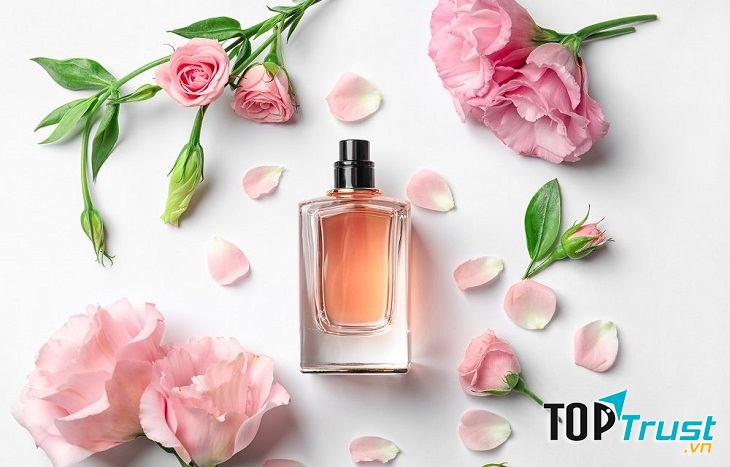 Mùi hương dịu nhẹ, nồng nàn luôn phảng phất trong bộ đồ thời trang của bạn.