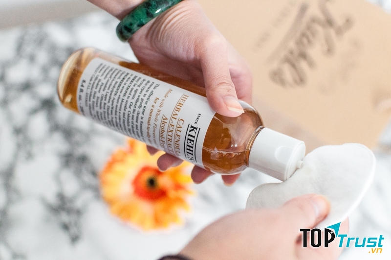 Nước hoa hồng Kiehl’s Calendula Herbal Extract Toner: