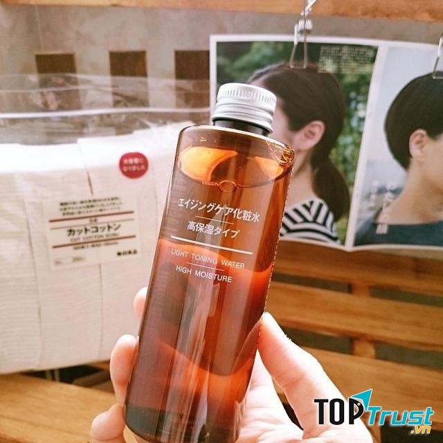 Nước hoa hồng Muji Aging Care Light Toning Water Moisture