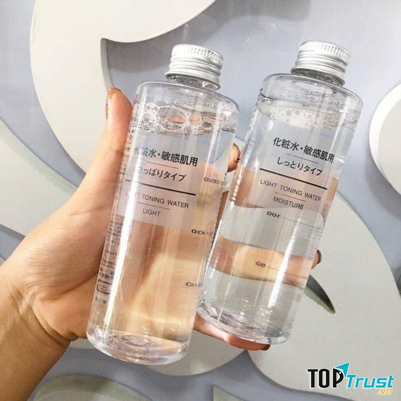 Nước hoa hồng Muji Light Toning Water High Moisture