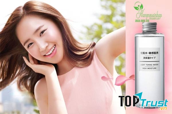 Nước hoa hồng Muji light toning water light 200ml
