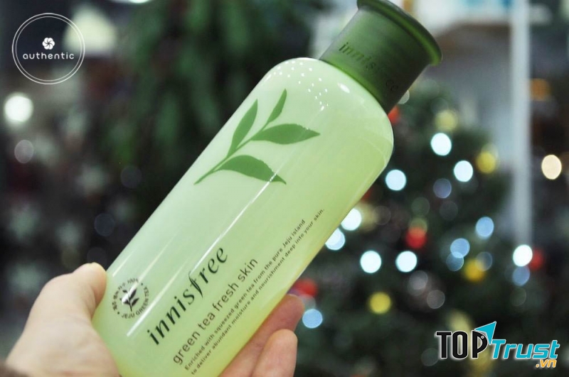 Nước hoa hồng trà xanh Innisfree green tea fresh skin