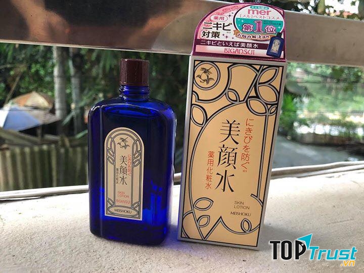 Nước hoa hồng trị mụn Meishoku Bigansui Nhật Bản