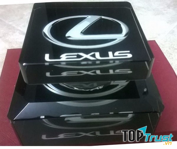 nước hoa ô tô logo Lexus