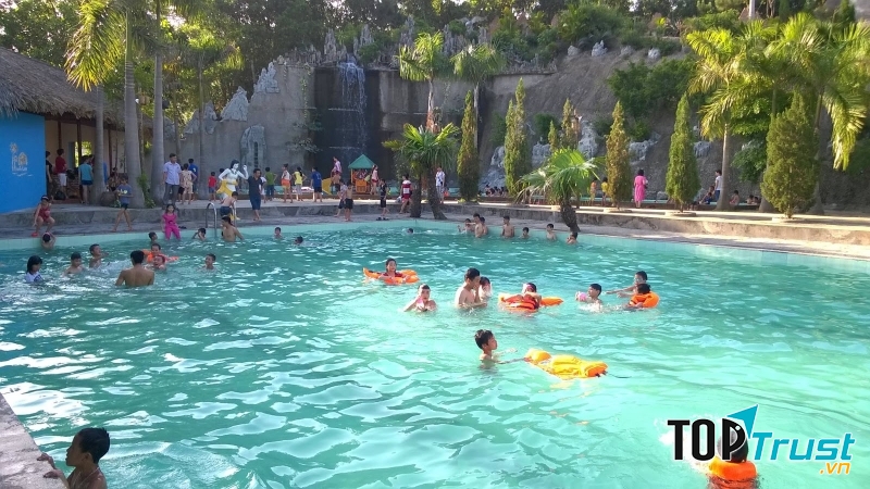 Nước khoáng nóng Thanh Thuỷ