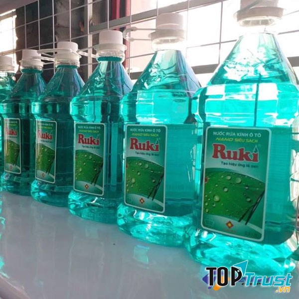 Nước rửa kính ô tô Ruki