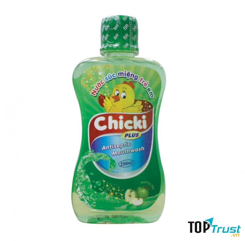 Nước súc miệng Chicki Plus được sản xuất từ công thức đặc biệt dành riêng cho trẻ em, không chứa cồn và không cay,… đảm bảo an toàn cho bé từ 3 tuổi trở lên.