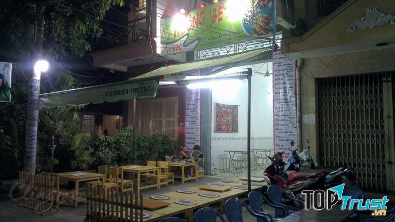 Một góc tại Nướng Bệt Quán