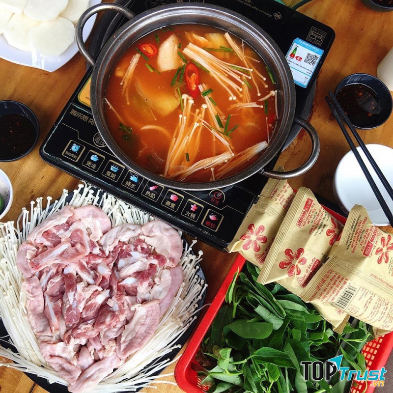 Set lẩu mini thích hợp với nhóm 1-2 người