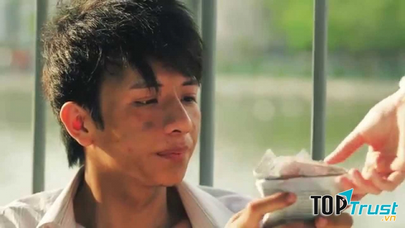 1 lời cảm ơn của cậu bé nghèo đổi lại sự khâm phục của vị giáo sư