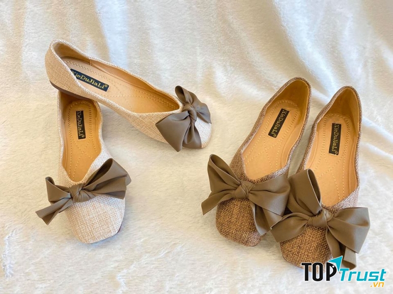 Nhiều mẫu giày đẹp bạn có thể lực chọn tại OAHI SHOES Collection