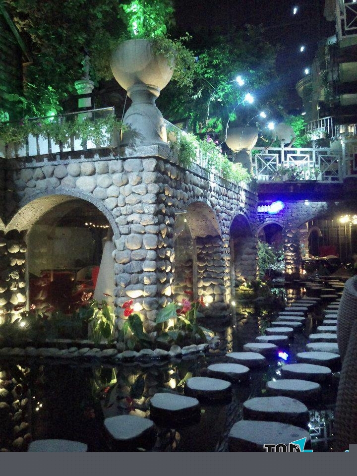 Oasis vào buổi tối