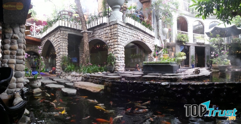 Oasis Cafe