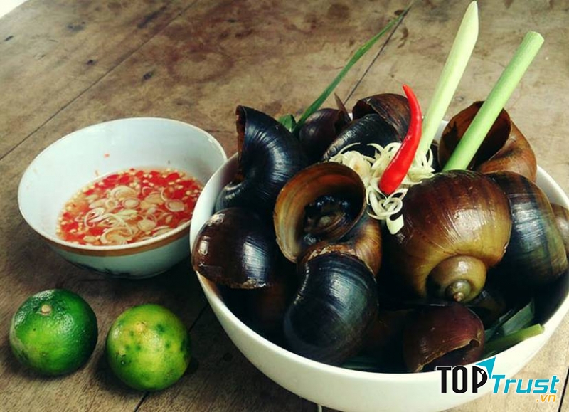 Quán Lộc Huệ