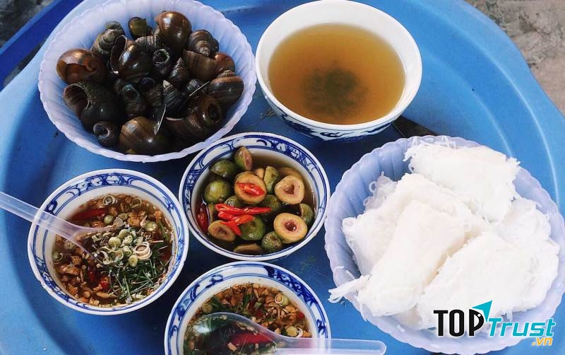 Ốc luộc bà câm phố Tống Duy Tân