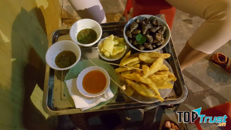 Ốc Luộc, Nem Rán