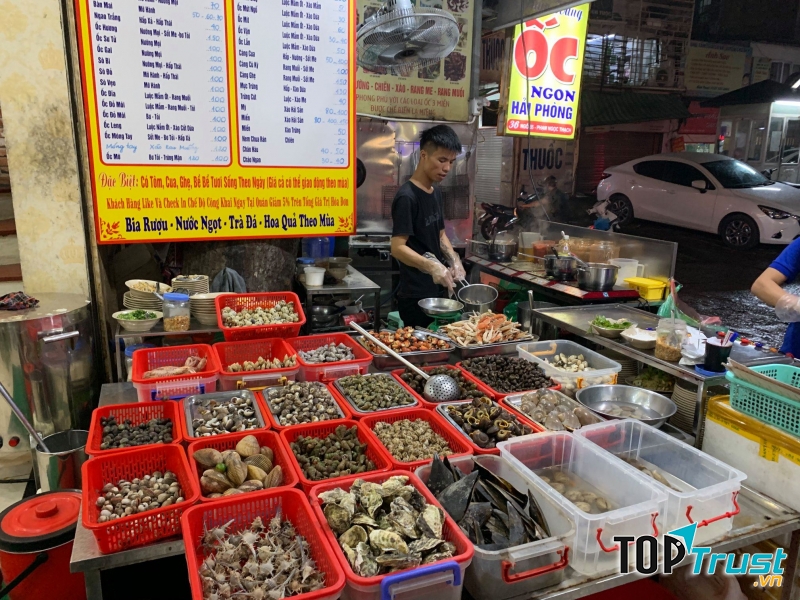 Ốc Thúy Hằng