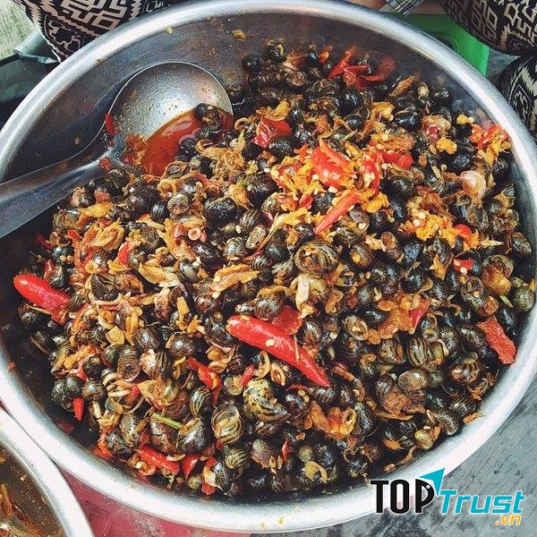 Ốc xào cay