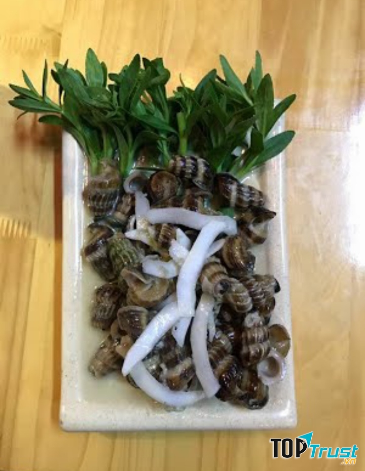 Ốc Xào Lục Thạch