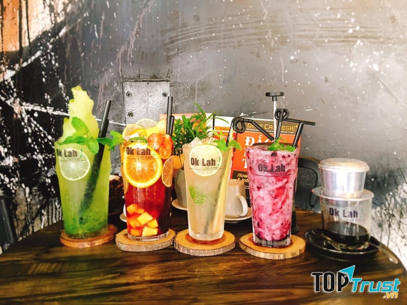 Thức uống của quán khá đa dạng, được pha chế rất nhanh, không quá nổi bật nhưng vẫn đủ để bạn yêu thích