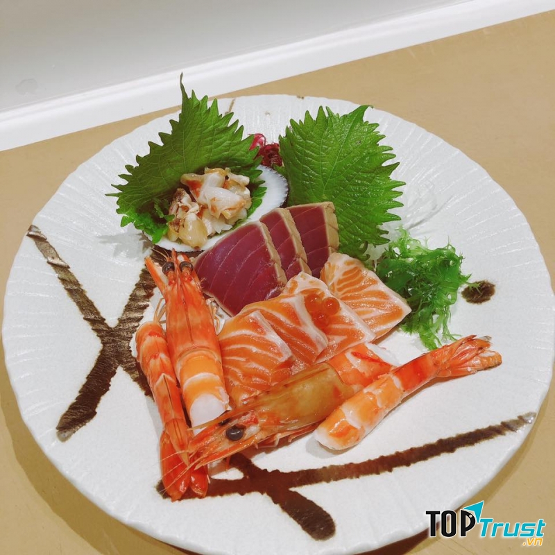 Nhà hàng sẽ thiết đãi bạn dài lâu tại Okome Sushi Bar.