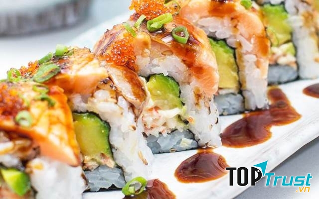 Cơm cuộn ở Okome Sushi Bar