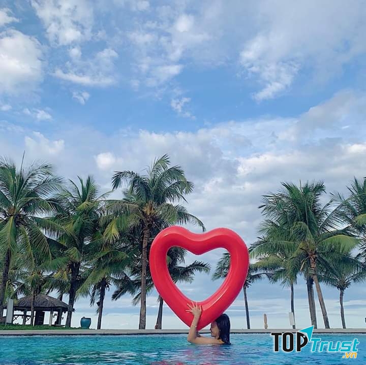 Olalani Resort and Condotel