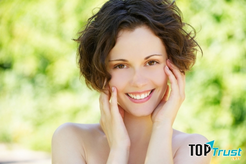 Ginzing SPF 40 Energy-Boosting Tinted Moisturizer giúp bạn tự tin hoạt động trong nắng mà không sợ lão hóa