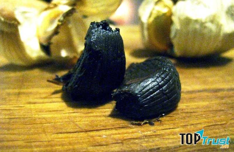 Sử dụng tỏi đen thường xuyên có tác dụng làm giảm huyết áp