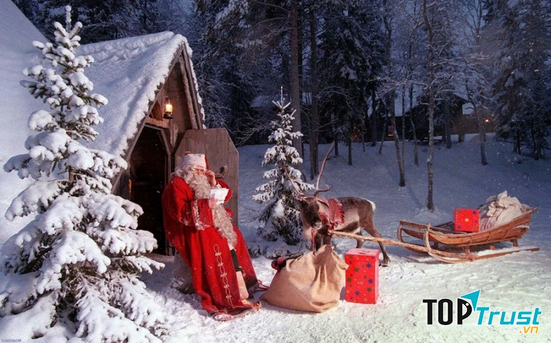 Ông già Noel và xưởng đồ chơi của mình