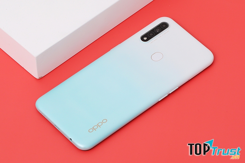 OPPO A31 2020 thiết kế trẻ trung, năng động.