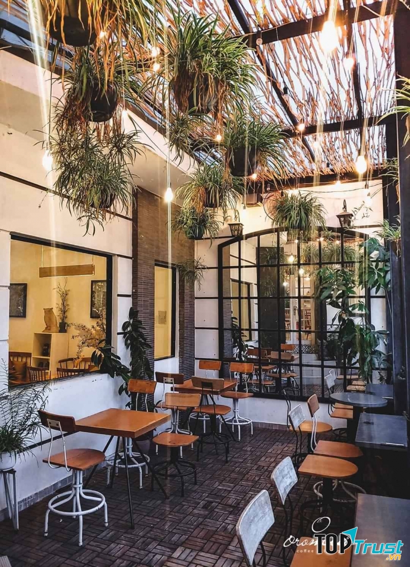 Oromia là một trong những quán cafe đẹp ở Sài Gòn mang cảm giác ấm cúng, dễ chịu