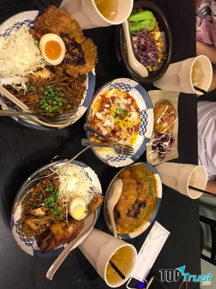 Osaka 64 Nguyễn Thời Trung Quận 5.