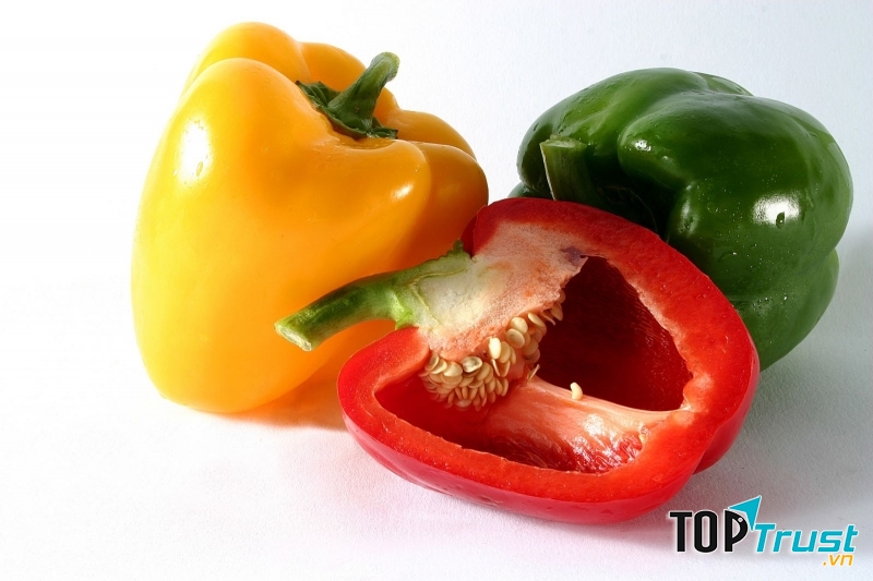 Loại ớt màu sắc đẹp mắt này chứa hàm lượng vitamin C cao hơn cả trái cam