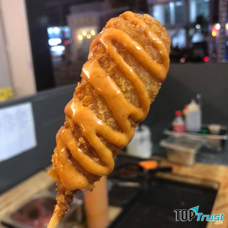 Corndog hay còn gọi là xúc xích rán