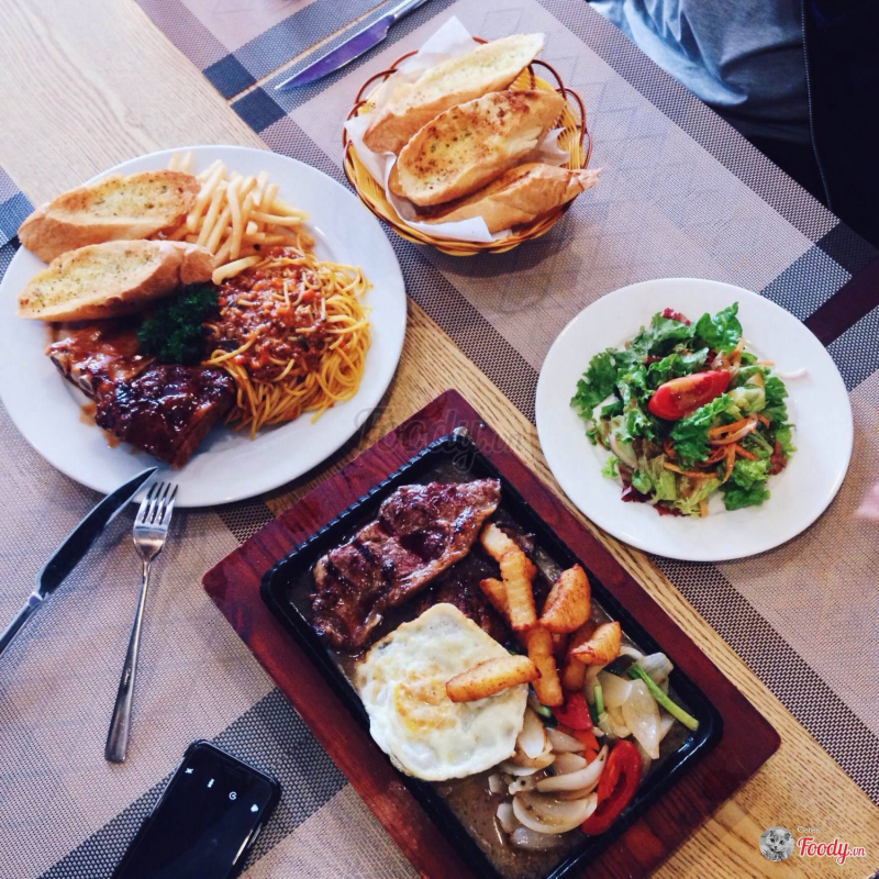 Ozzie's Bistro - Ẩm Thực Á Âu