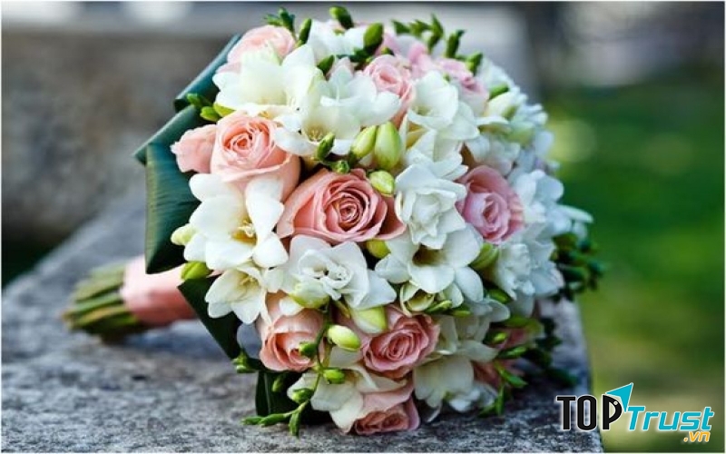 Hoa thể hiện sự lãng mạn